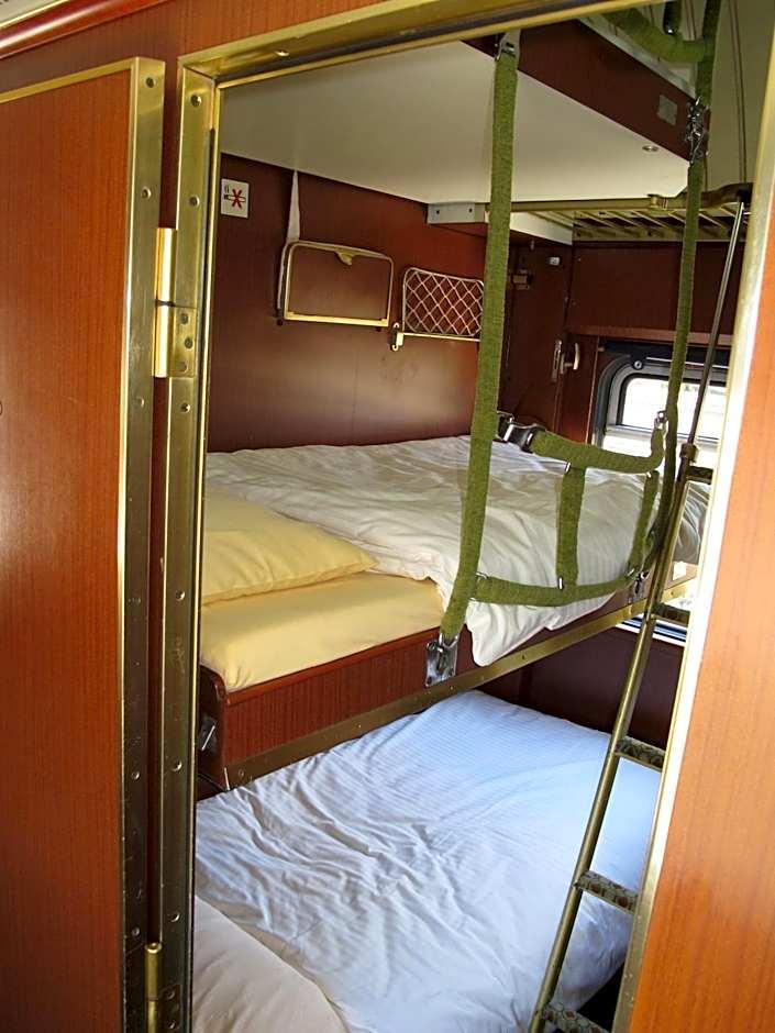 Cama individual compartimento (6 adultos) - Solo mujeres